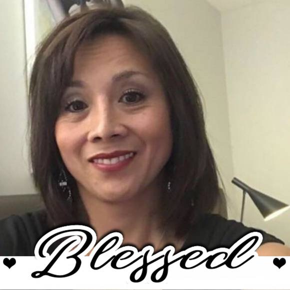 Meet your Posher, Elisabeth - Picture 1 of 1